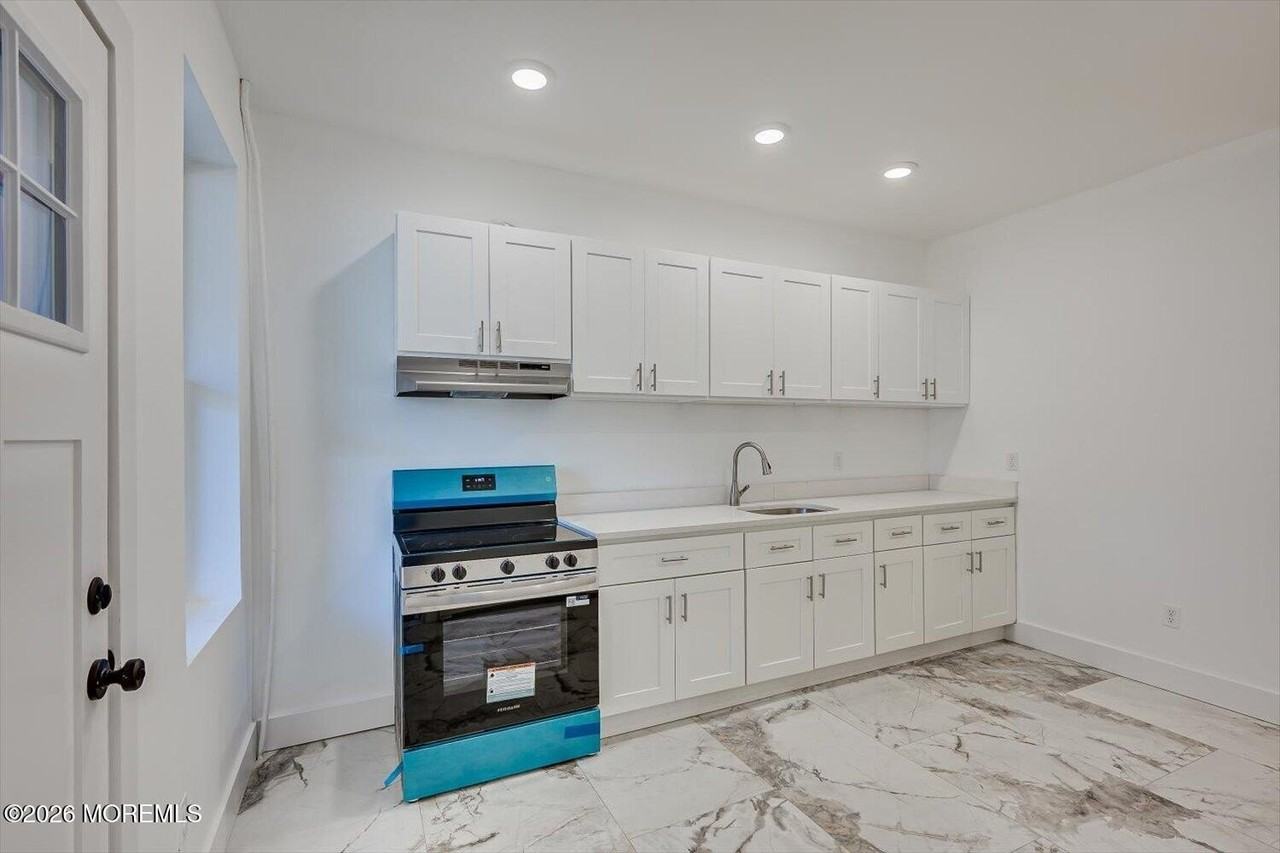 520 E Jersey St #B - Photo 5 of 15
