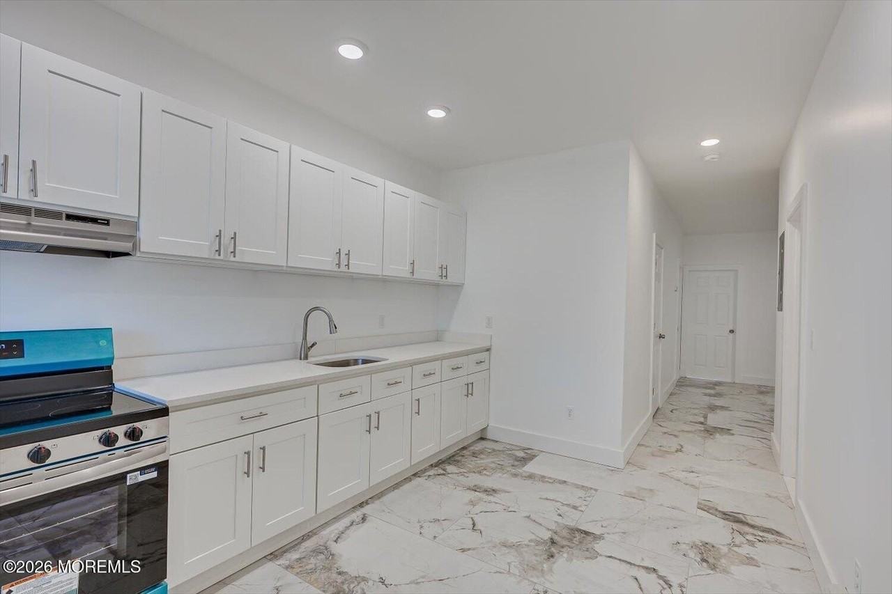 520 E Jersey St #B - Photo 6 of 15