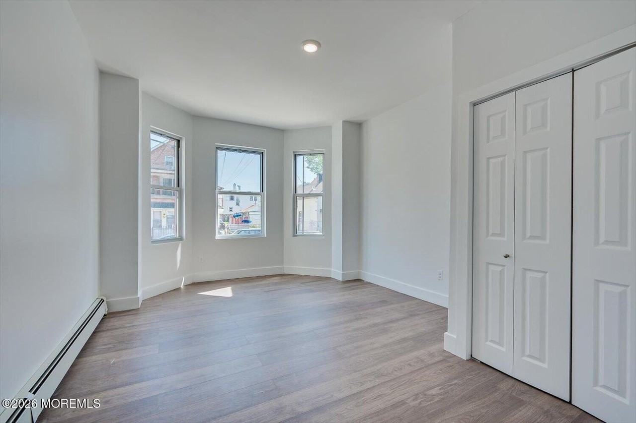 520 E Jersey St #B - Photo 7 of 15