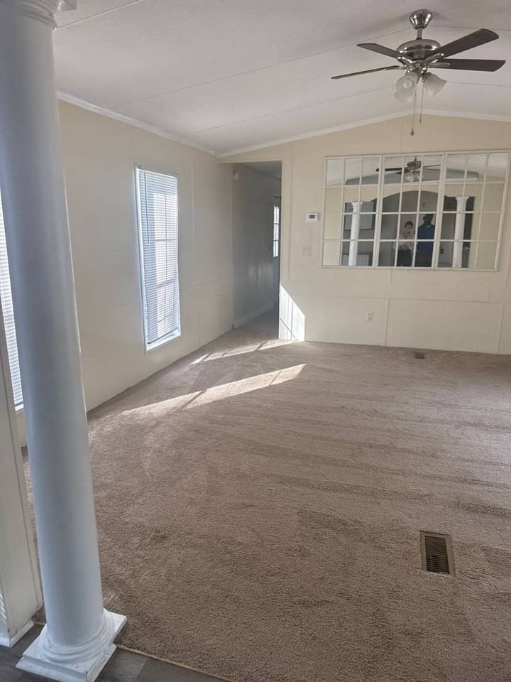 30 Westgate Cir - Photo 3 of 11