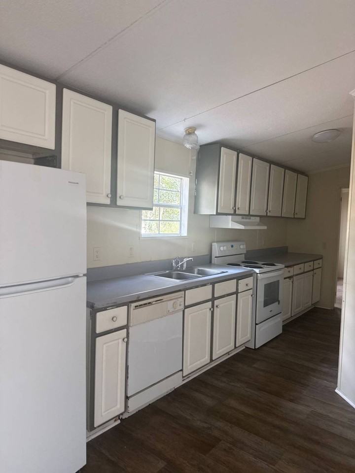 30 Westgate Cir - Photo 5 of 11