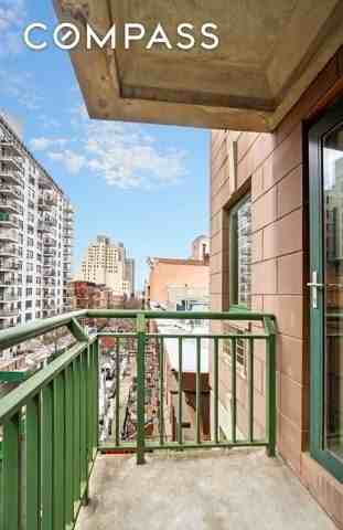 325 W 51st St #5B - Photo 5 of 7
