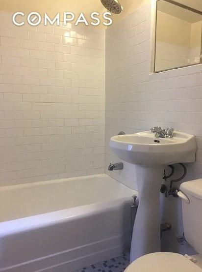 108 Perry St #3C - Photo 5 of 6