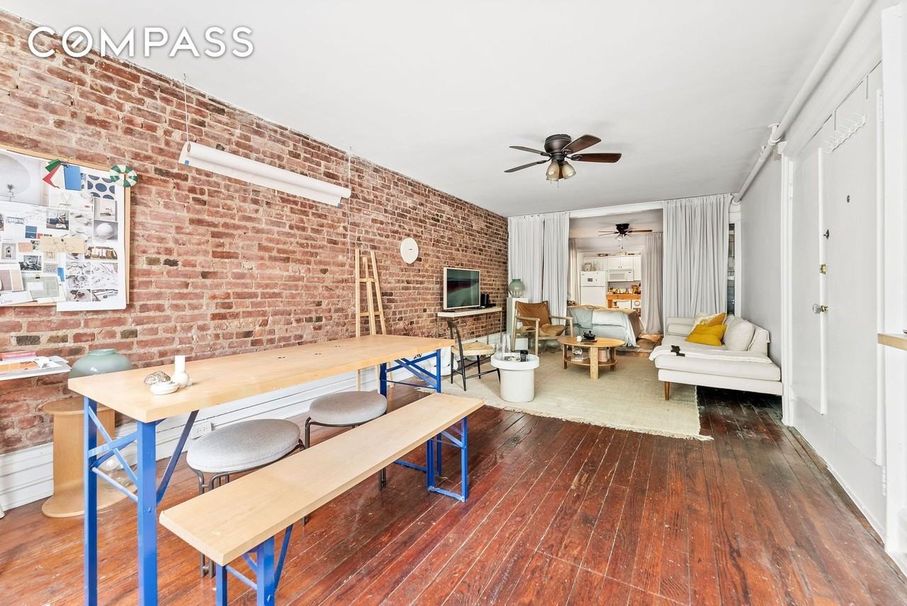 524 16th St #1 - Photo 3 of 12