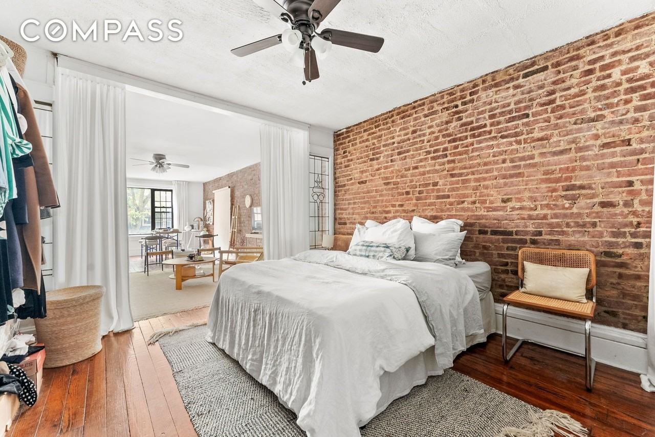 524 16th St #1 - Photo 5 of 12