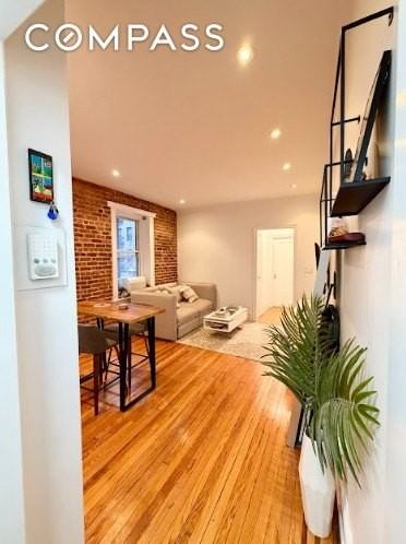 223 E 50th St #1C - Photo 5 of 10