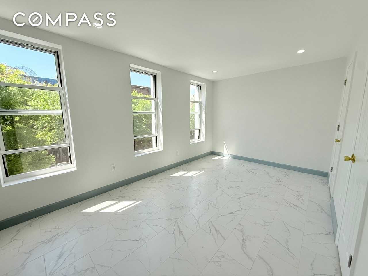 529A Quincy St #2 - Photo 2 of 4