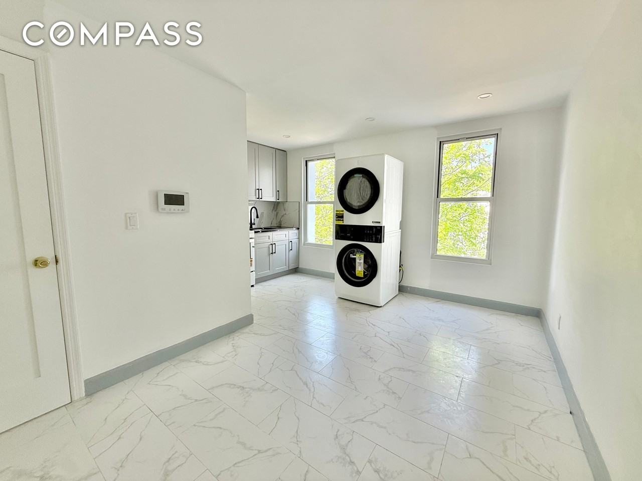 529A Quincy St #2 - Photo 3 of 4