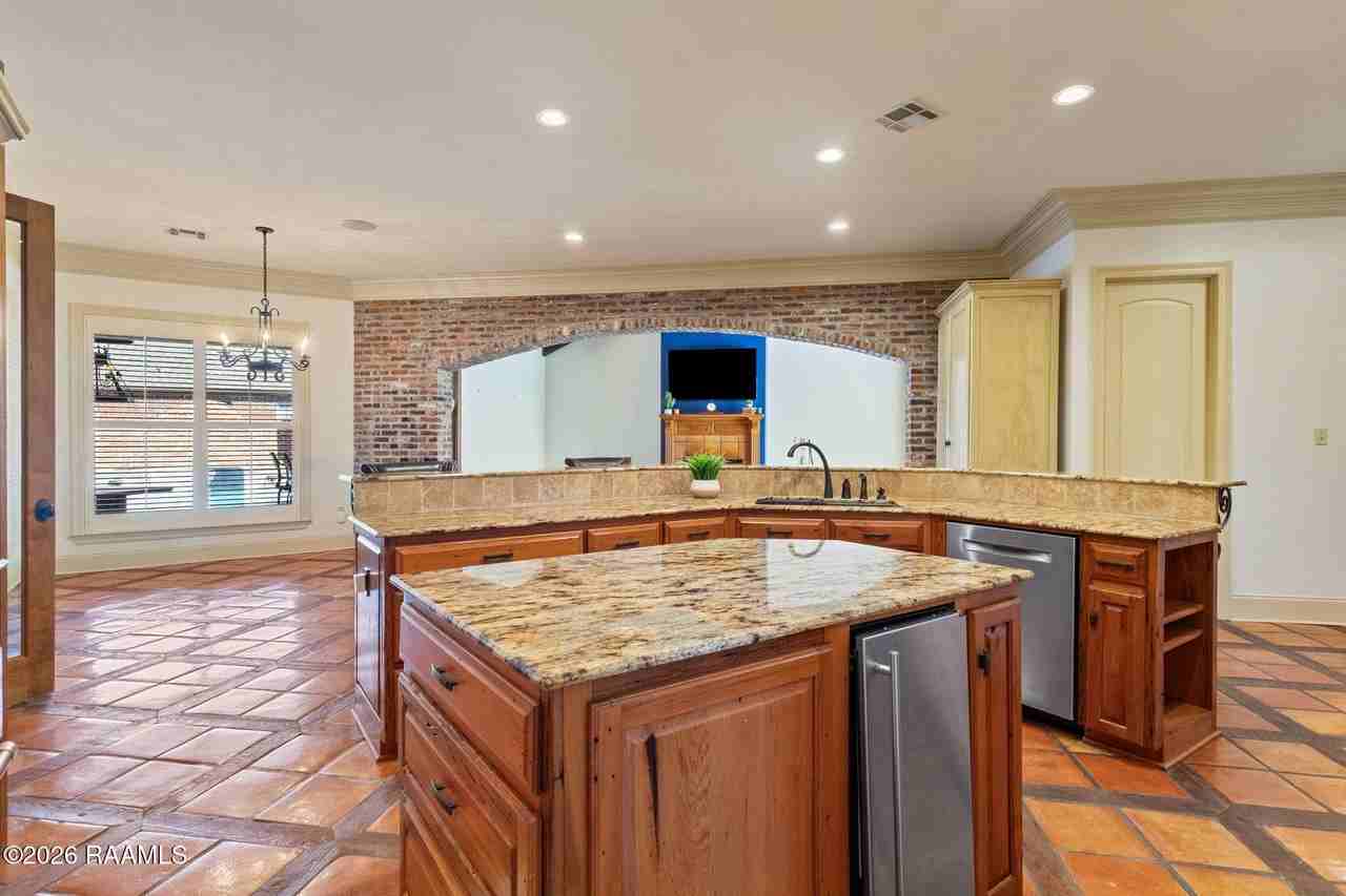 100 Stone Creek Cove - Photo 6 of 33