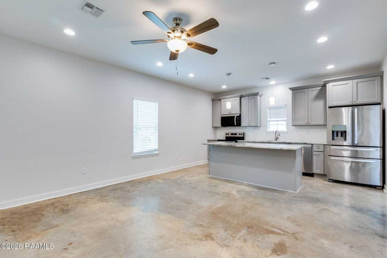 204 Romero St #C - Photo 2 of 14