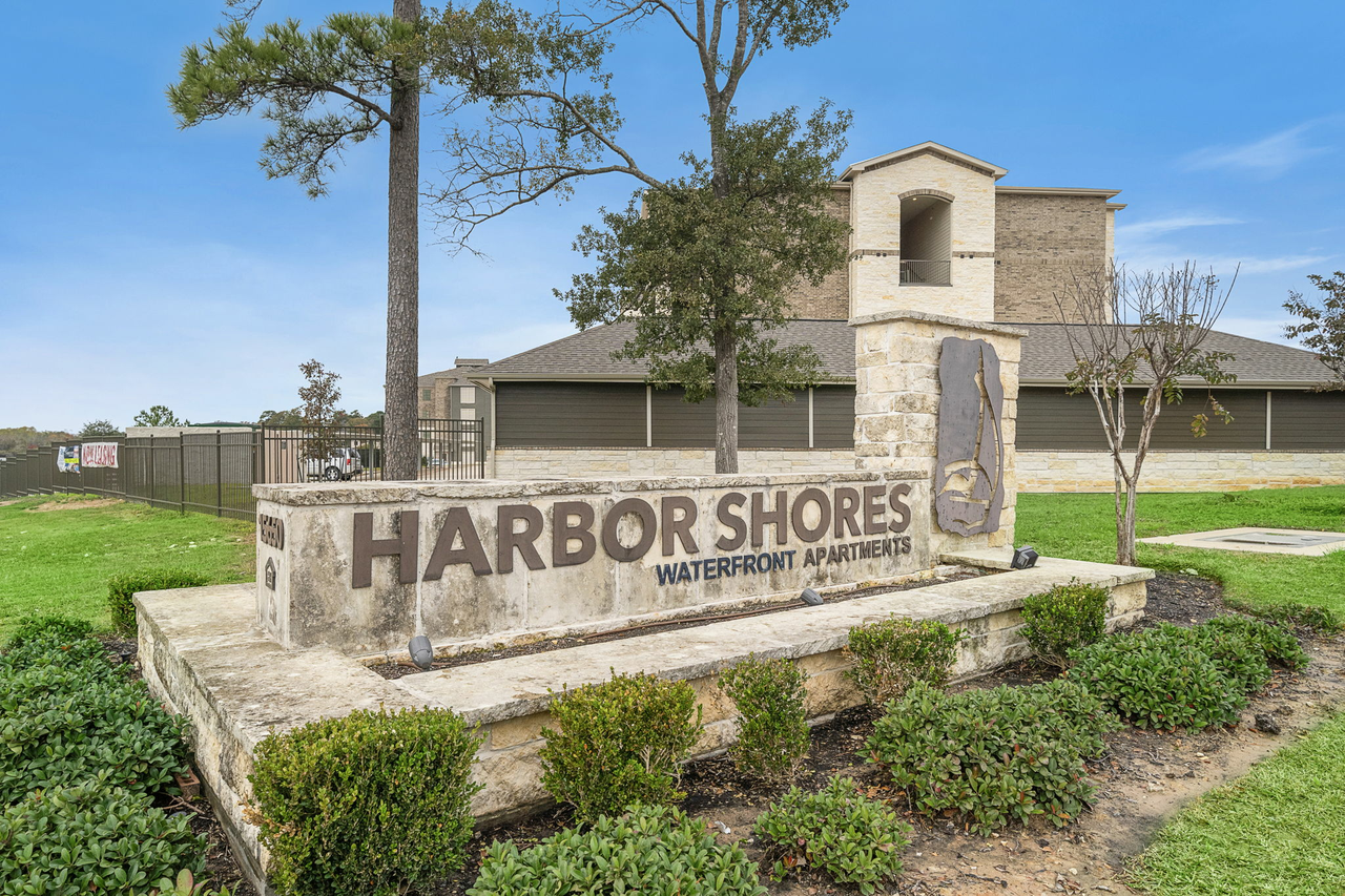 Harbor Shores - Photo 6 of 41