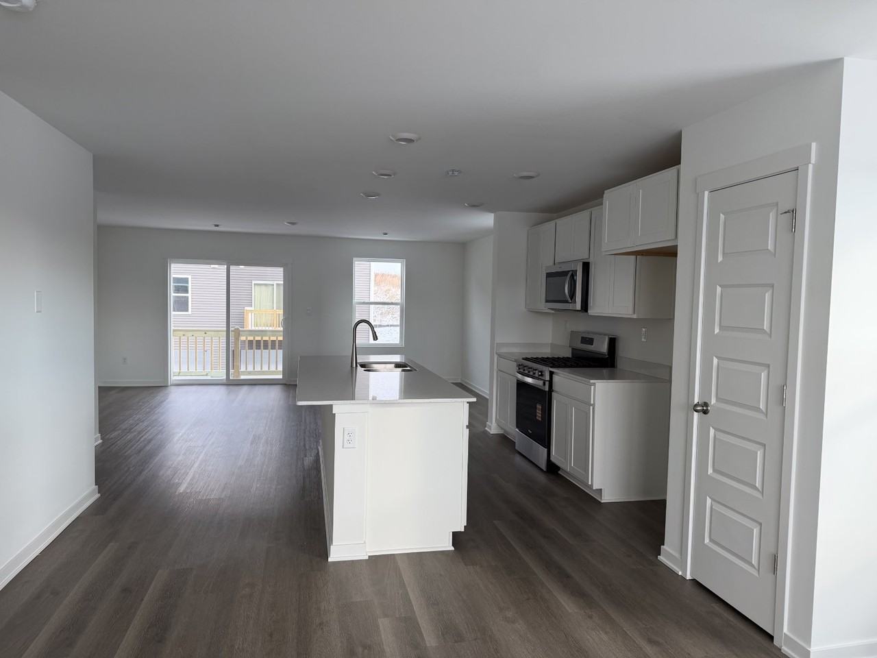 1413 Oakfield Ln #NA - Photo 7 of 20
