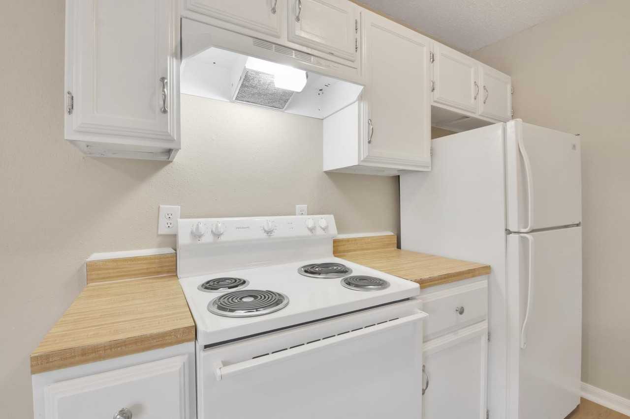 1300 Baker Avenue - Photo 4 of 10