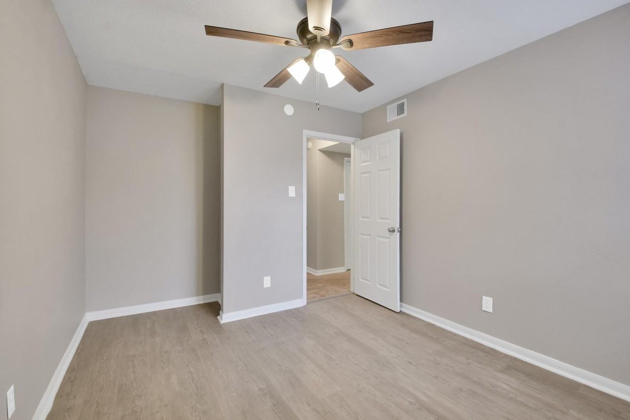 1300 Baker Avenue - Photo 7 of 10