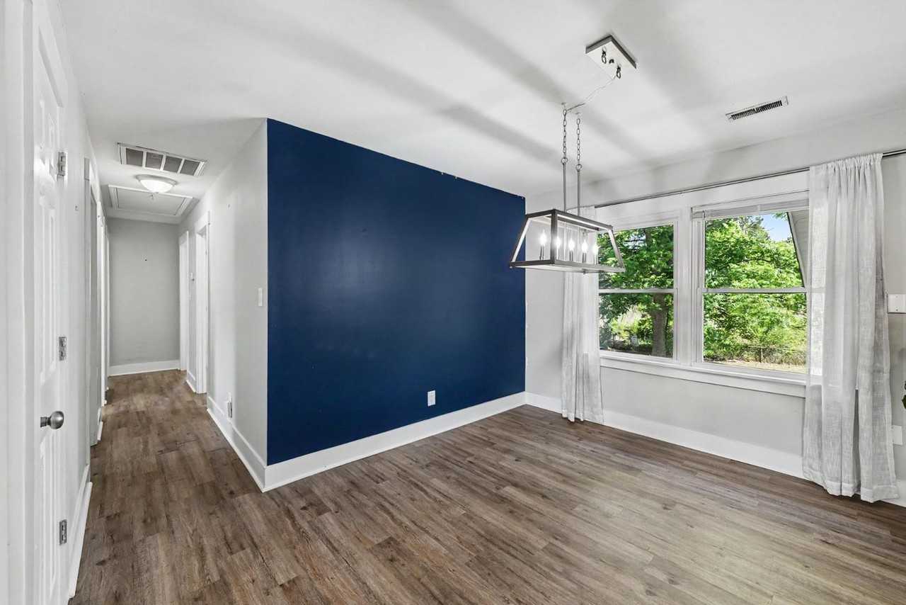 106 Rahway Rd - Photo 6 of 11