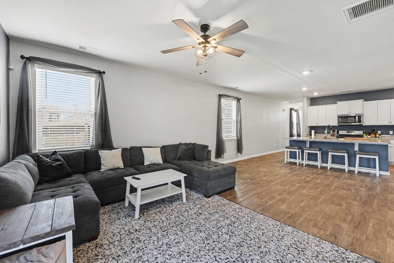 231 Sweet Cherry Ln - Photo 6 of 11
