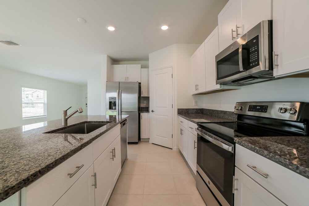 7230 Spring Snowflake Ave - Photo 7 of 17