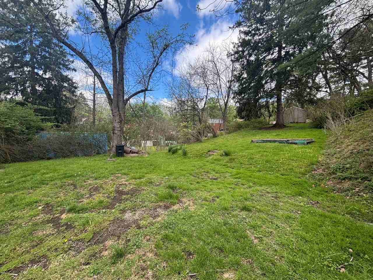 3005 Laketon Rd - Photo 4 of 23