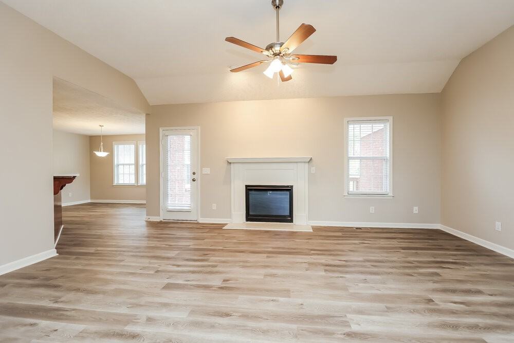 4116 Highlander Ct - Photo 4 of 17