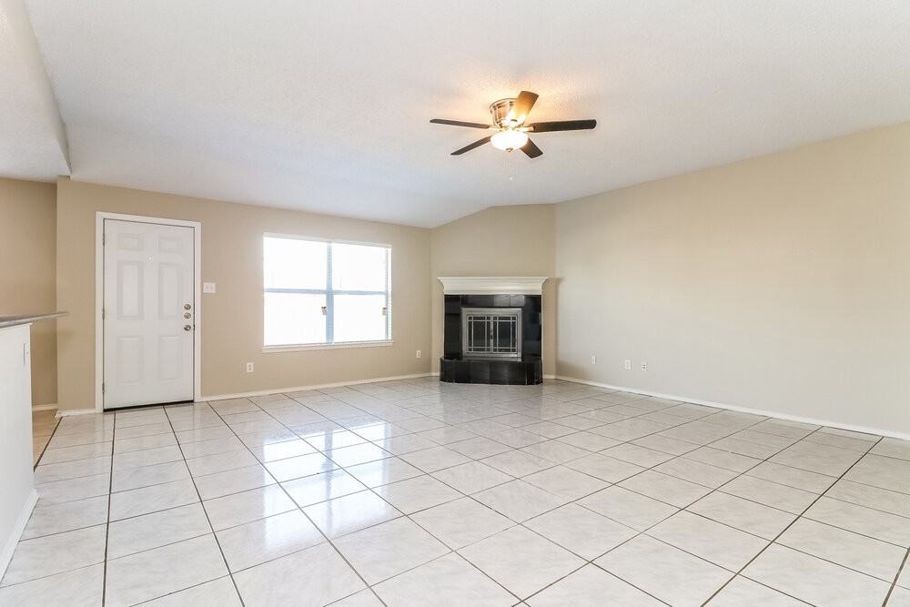 617 Saint Eric Dr - Photo 2 of 16