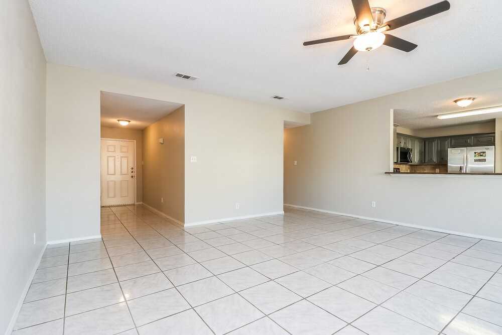 617 Saint Eric Dr - Photo 4 of 16