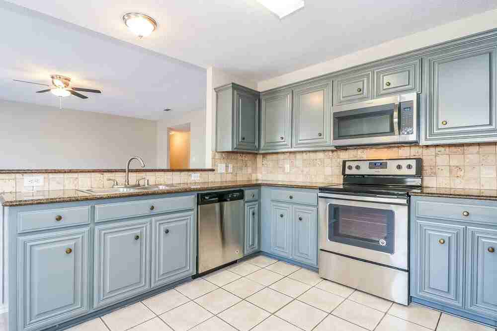 617 Saint Eric Dr - Photo 7 of 16