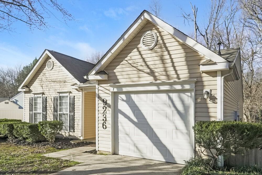 9236 Kimmel Ln - Photo 3 of 19