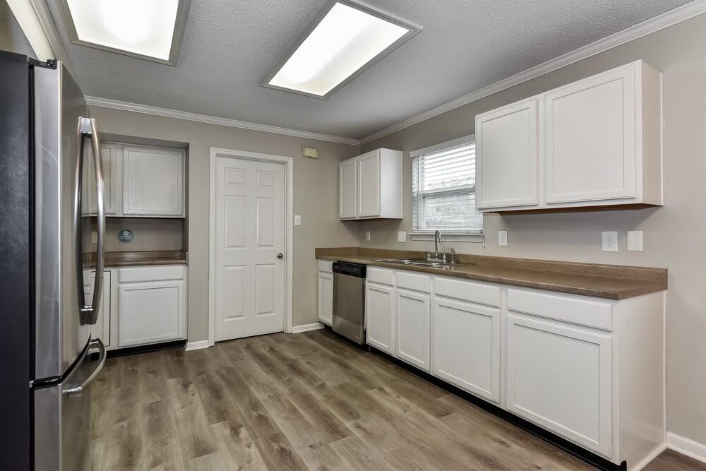 10867 Delphi Dr - Photo 7 of 17