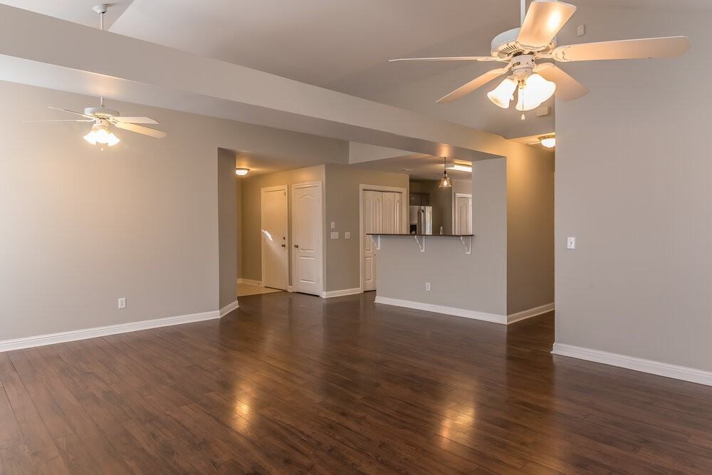 208 Ben Alex Ct - Photo 4 of 14