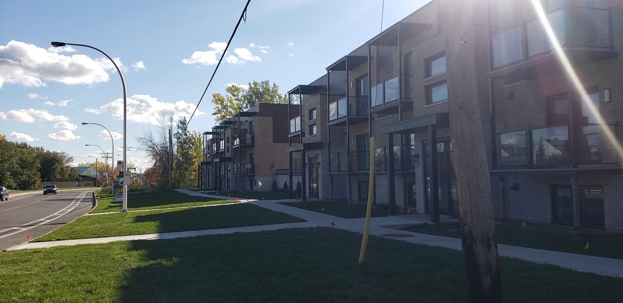 167 Boulevard Saint-Elzéar Ouest #301 - Photo 2 of 9