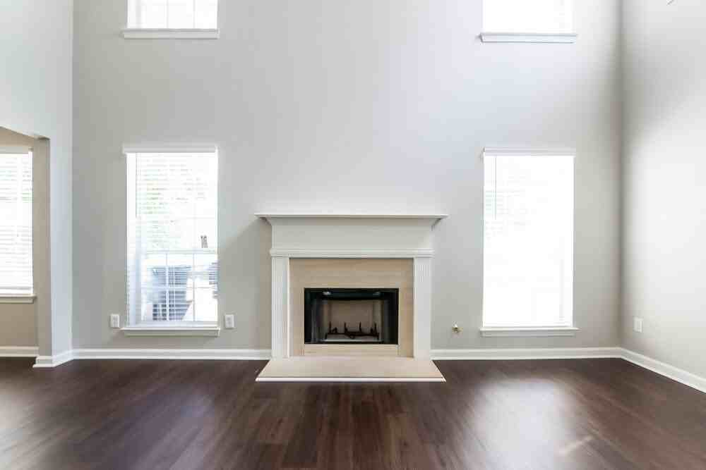 724 Mesa Rd - Photo 4 of 17