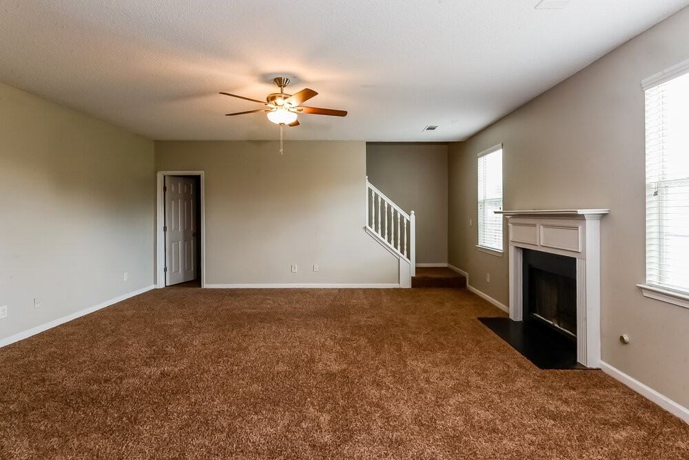 3711 Arminto Dr - Photo 4 of 17