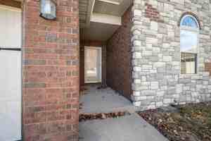 featured image of 1143 S Elmwood Ave #1