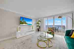 featured image of 1717 N Bayshore Dr