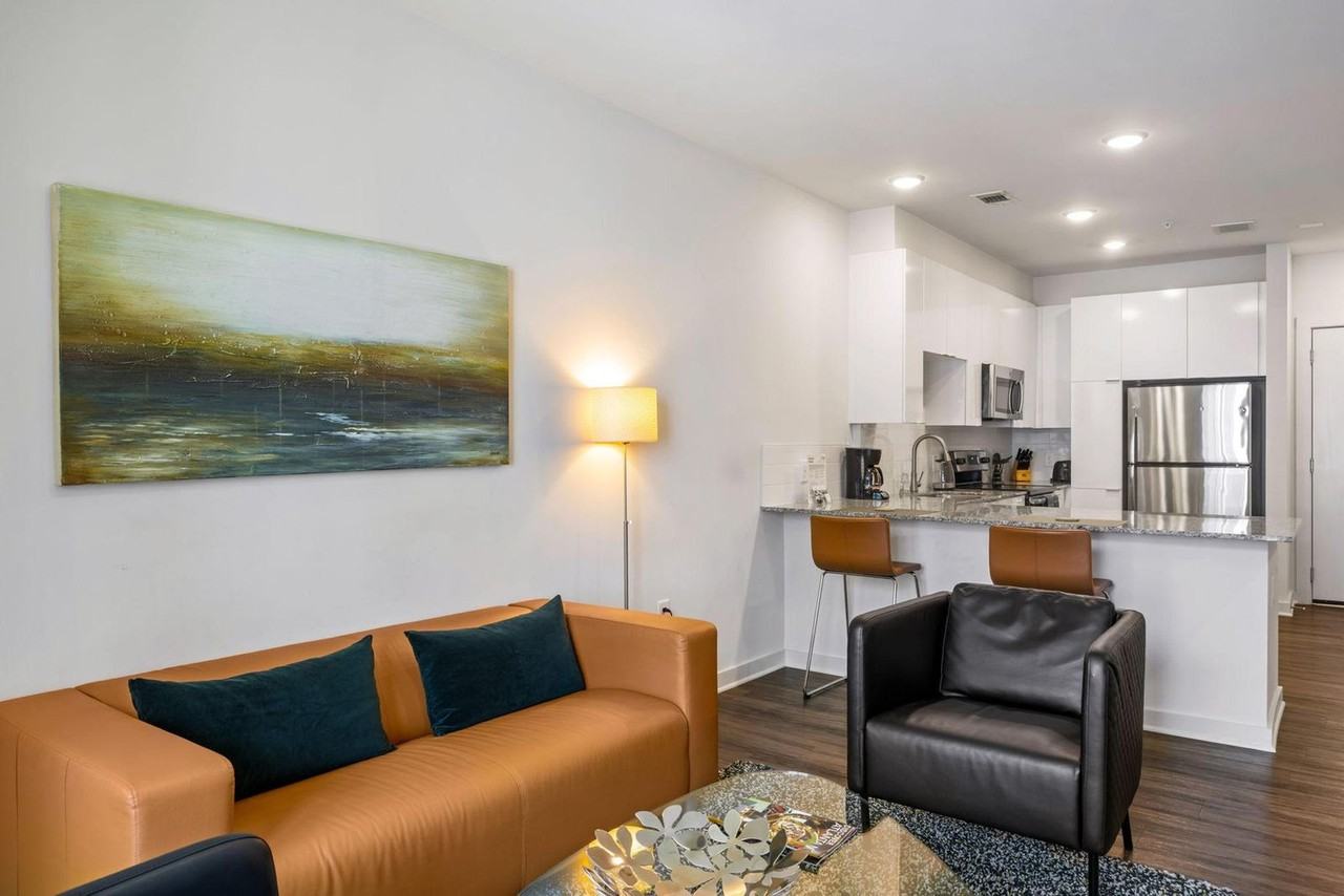 1270 Spring St Nw #1226706P - Photo 4 of 39