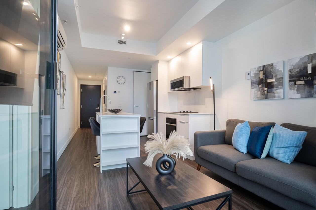 665 Rue Versailles - Photo 4 of 37