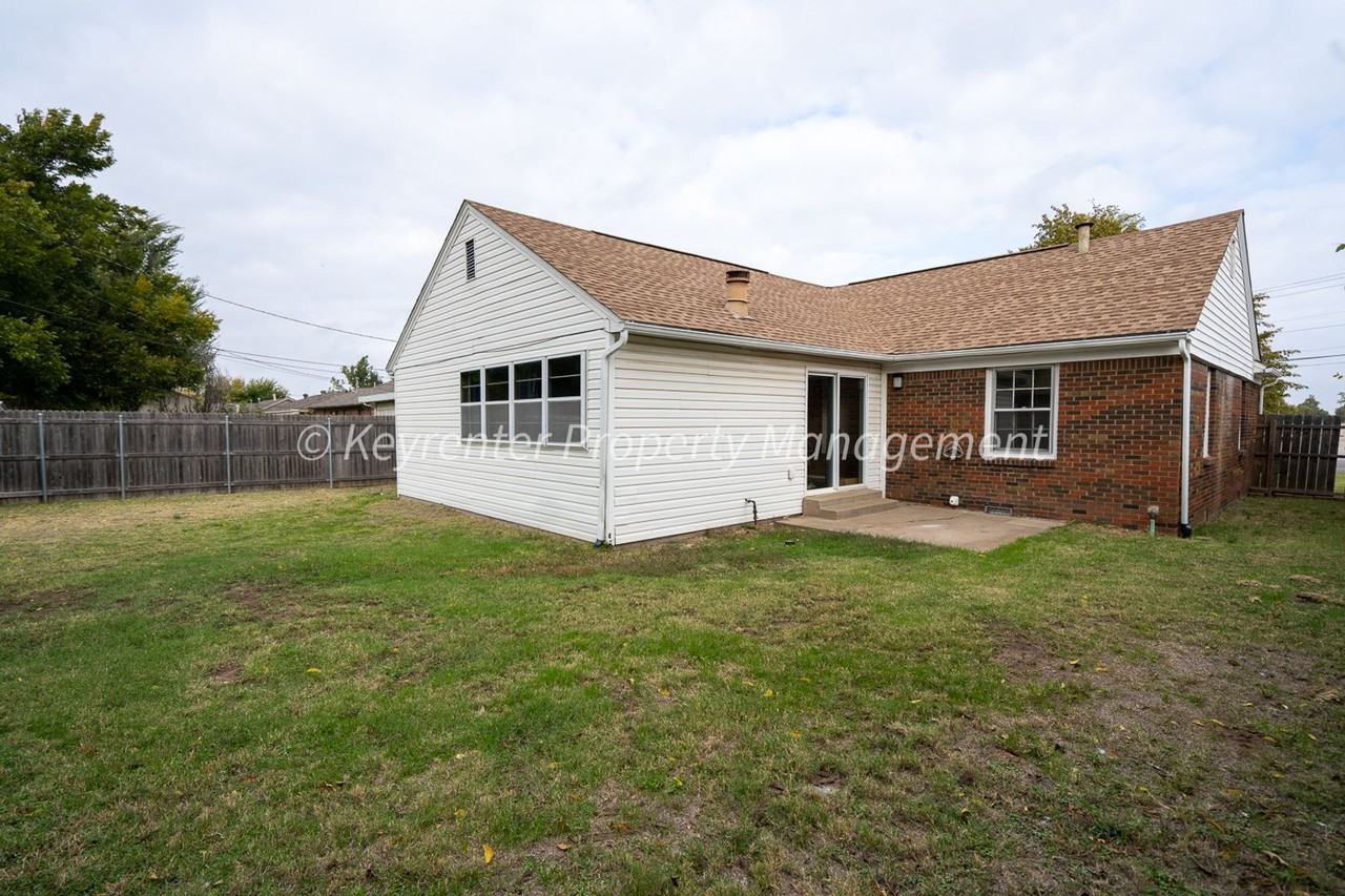 1622 W Britton Rd - Photo 7 of 18
