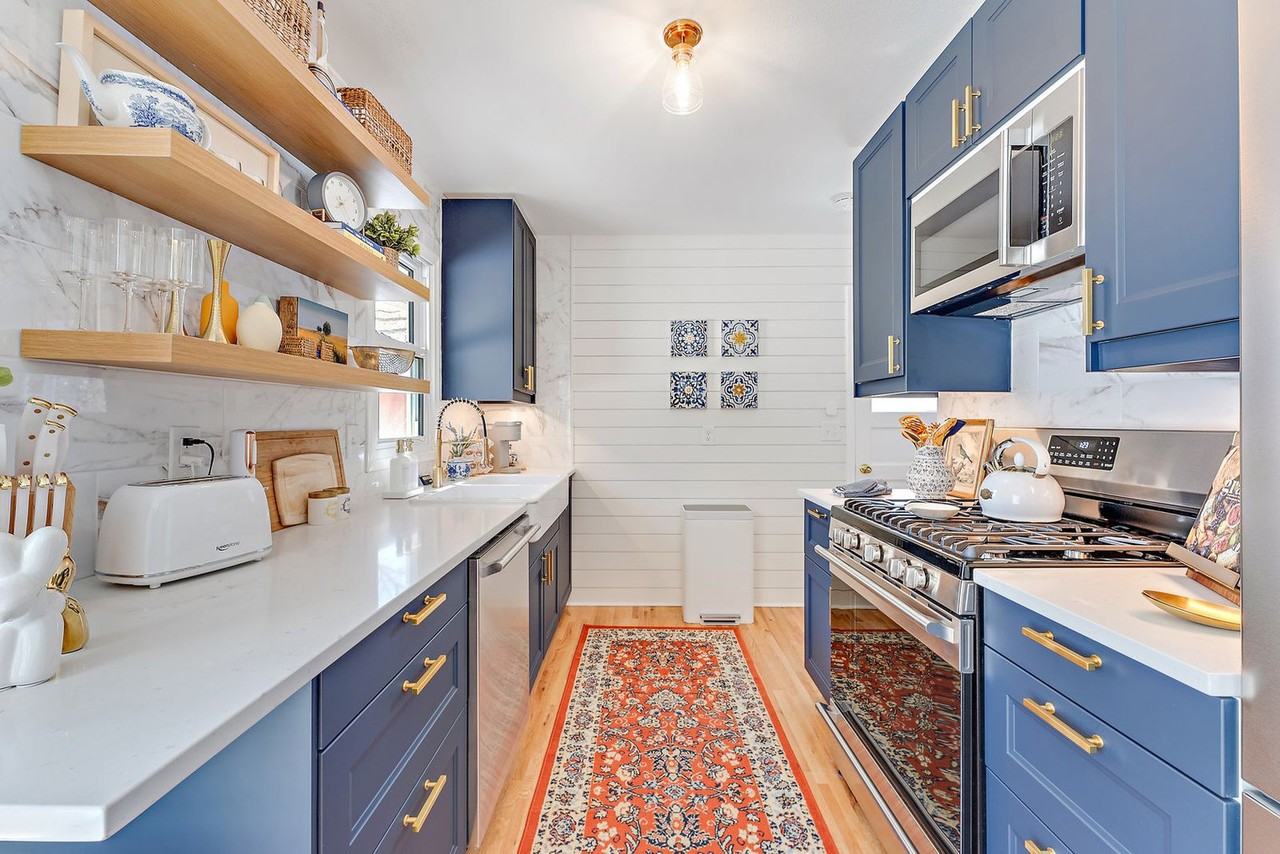 17035 9th Ave N #1369955P - Photo 4 of 50