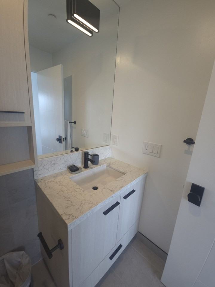 30 Mutual St #1375288P - Photo 4 of 11