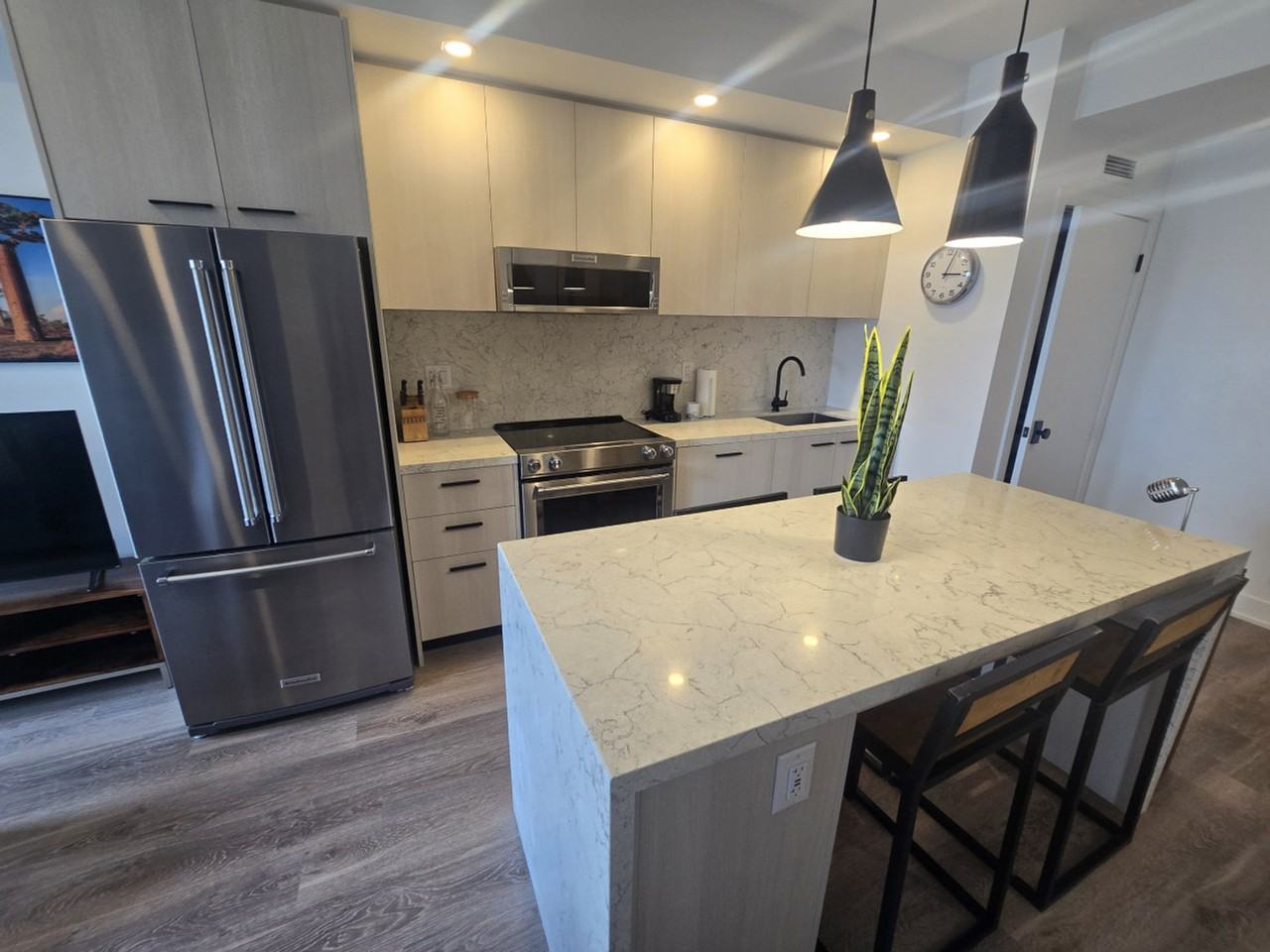 30 Mutual St #1375288P - Photo 7 of 11