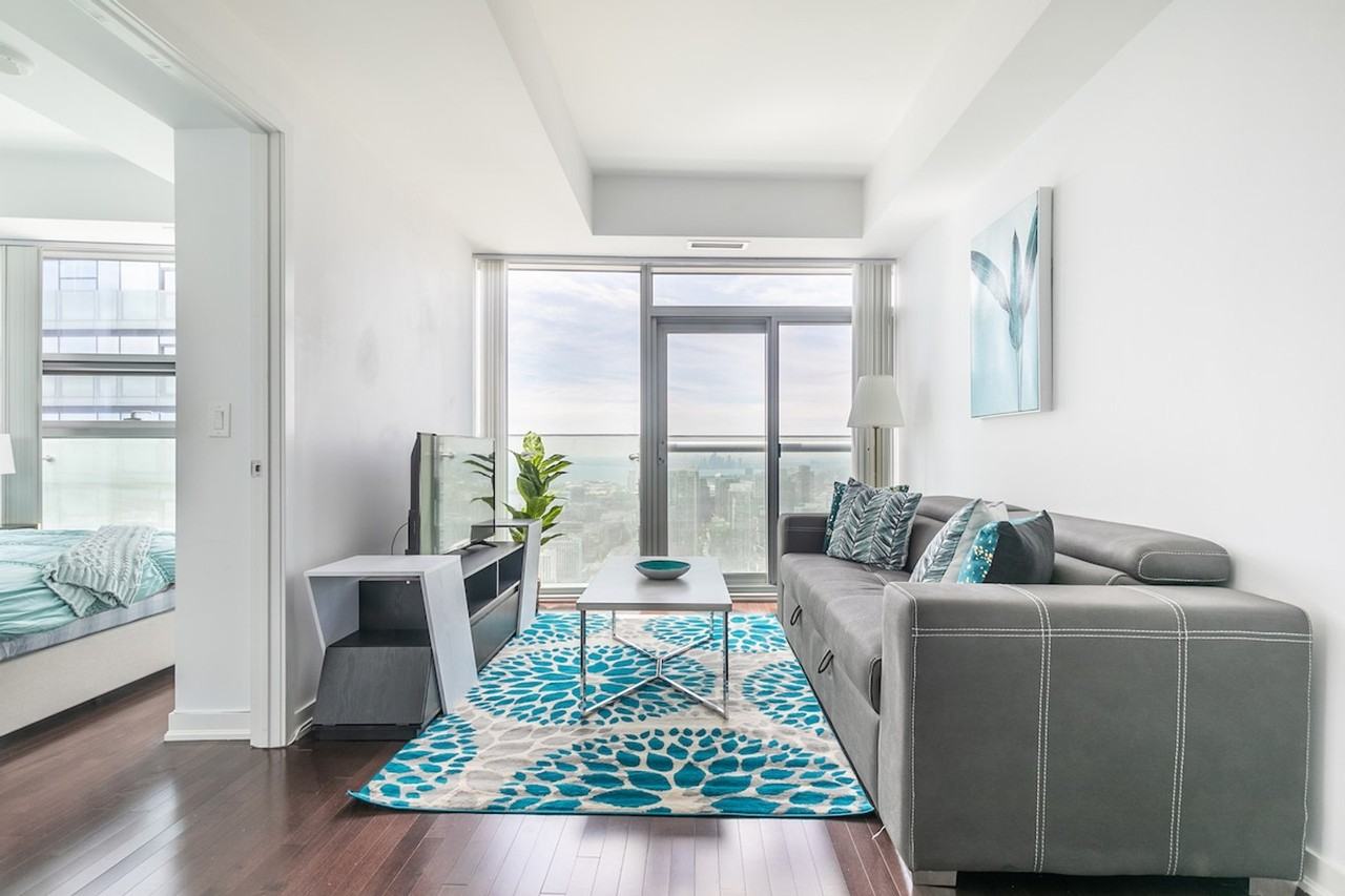 25 Grand Trunk Cres #1522285P - Photo 4 of 18