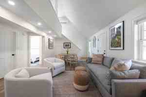featured image of 32 Log Cabin Rd