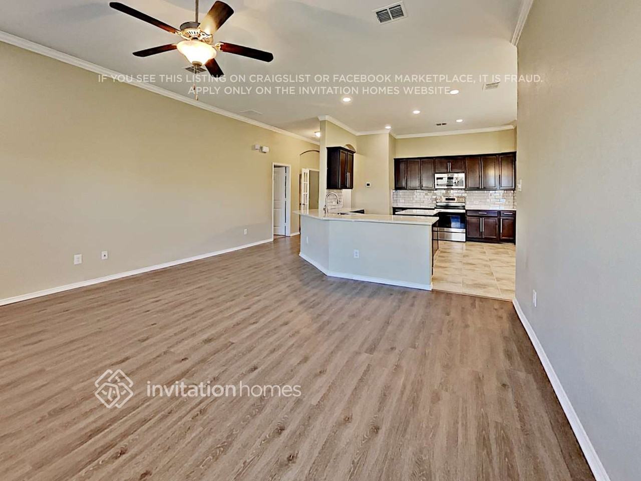 260 Oxford Dr - Photo 4 of 22