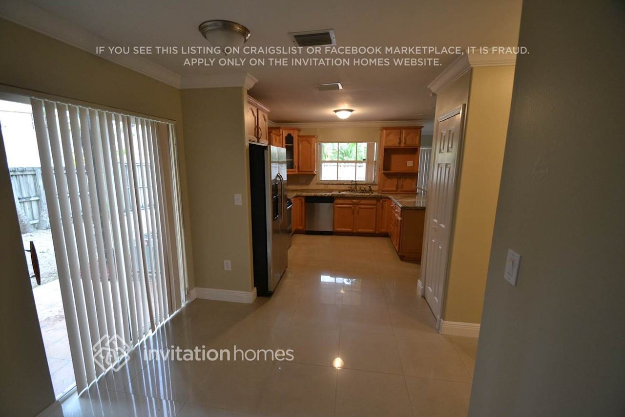 16449 Sw 95th St - Photo 4 of 9