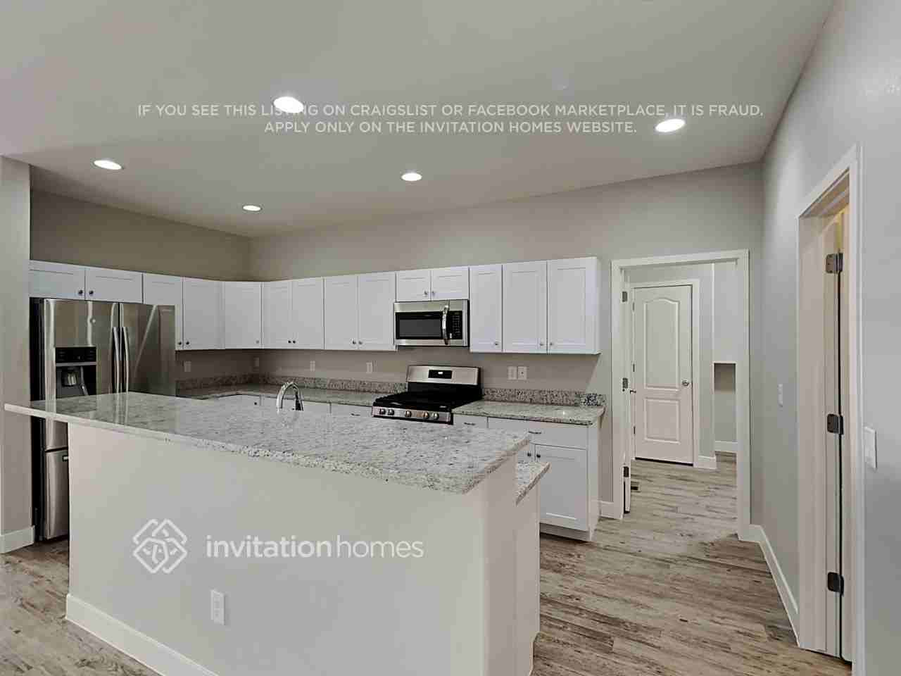 1809 Wildwood St - Photo 7 of 19