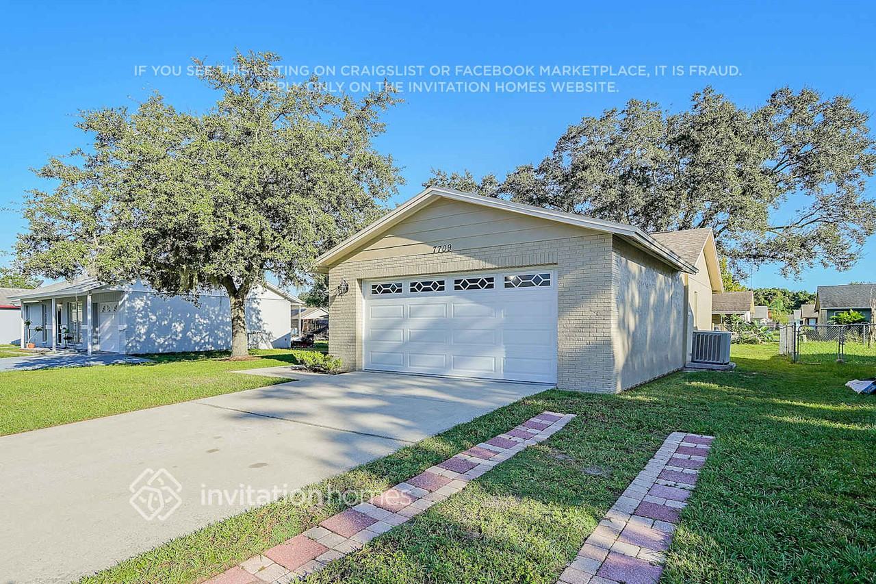 7709 Arlight Dr - Photo 3 of 31
