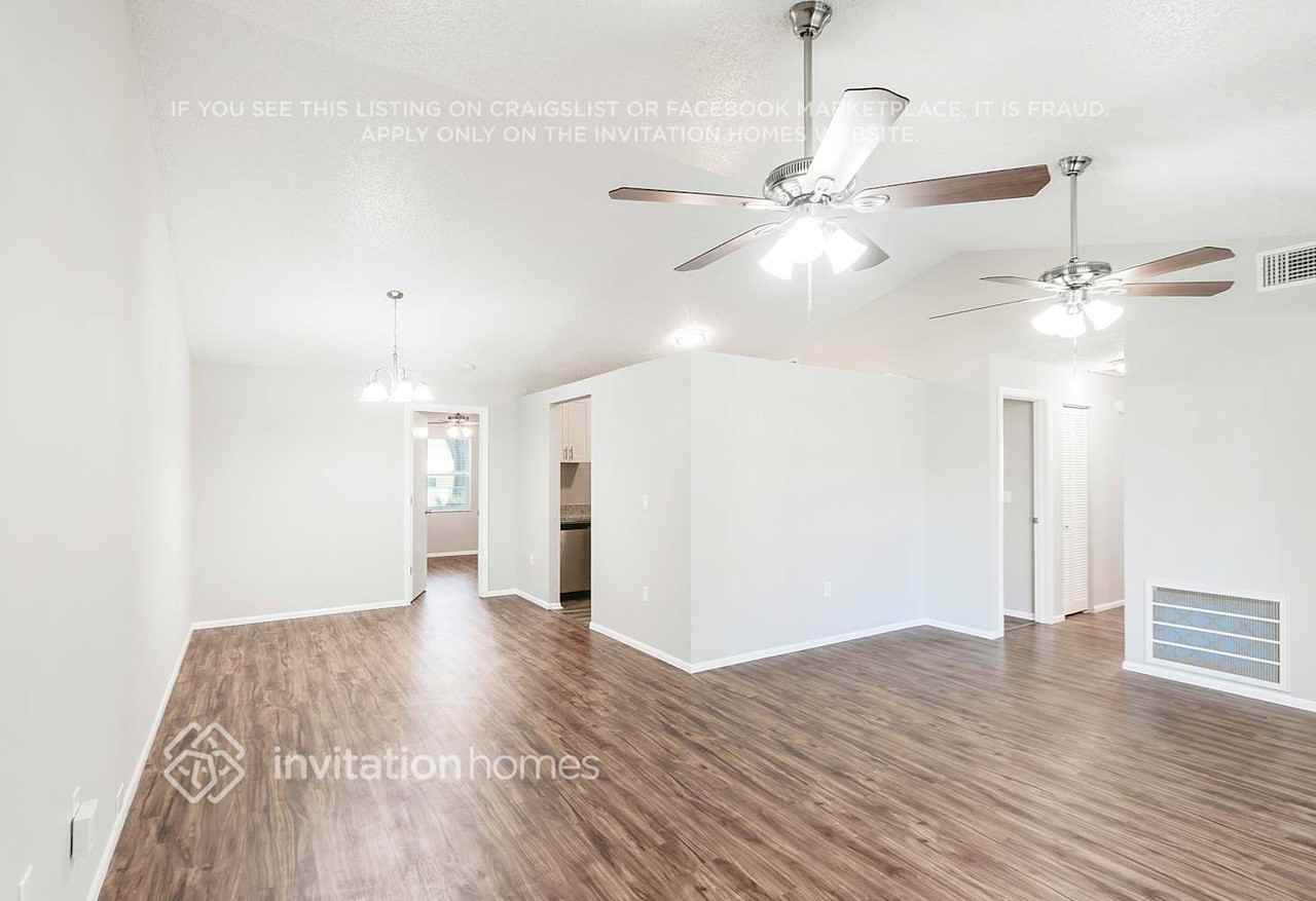 7709 Arlight Dr - Photo 6 of 31