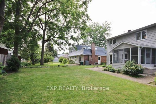 1326 Fontenay Crescent - Photo 6 of 30