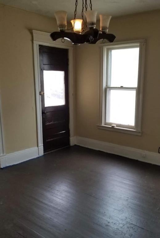Howard Ave - Photo 2 of 5