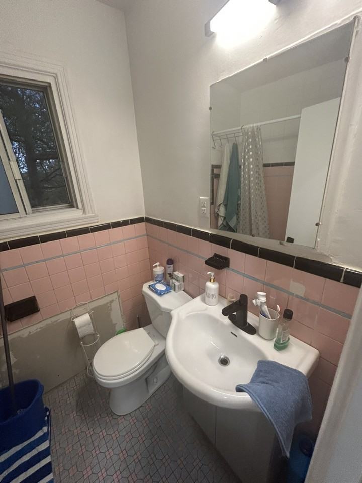 5100 Av de Courtrai - Photo 6 of 11
